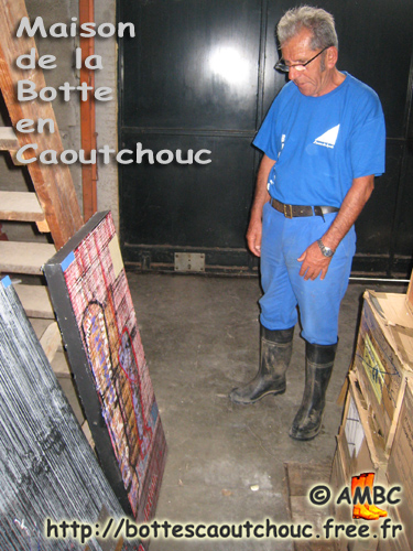 CH. Gorin is discovering Peter Nolsen work, 2007. 