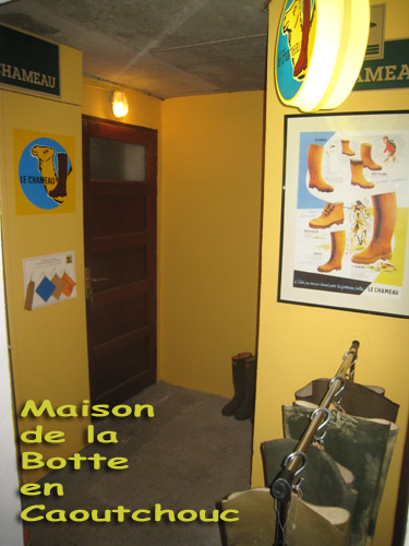 Le Chameau corner; Oct. 2007.