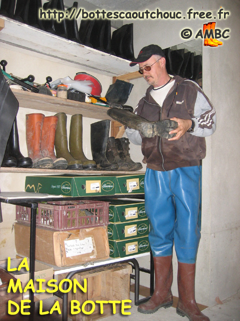 Rubber laarzen, Gummistiefel, stivali di gomma, botas de goma; August 2005.