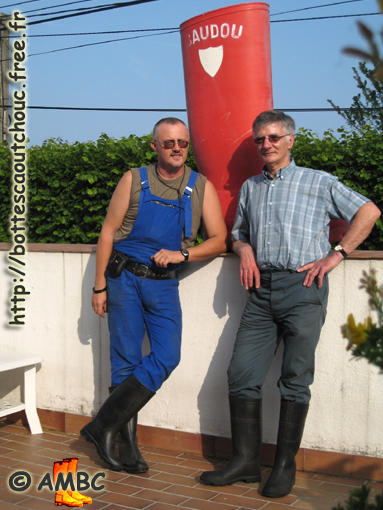 Pascal & Régis, Tribute to Baudou, June 2007. Gummistiefel, rubber boots.