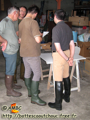 Roger is selling rubber boots, HRB, Sept. 2007. Gummistiefel.