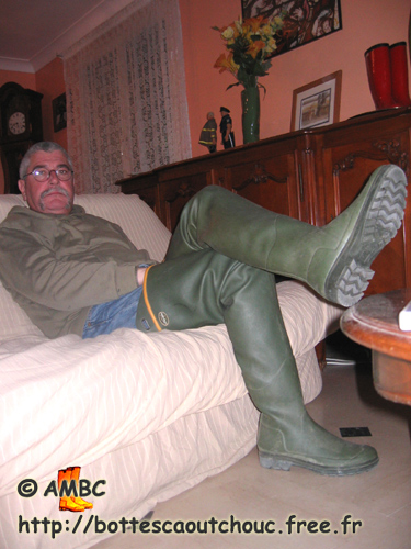 Paul wearing Le Chameau  waders, Feb. 2007.