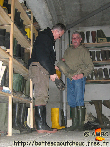 Comparisons between PVC & rubber boots, Feb. 2007.