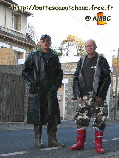 Pascal & Alan in front of the House, Nov. 2005.