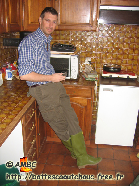 Paolo in Superga Padus rubber boots, Feb. 2006