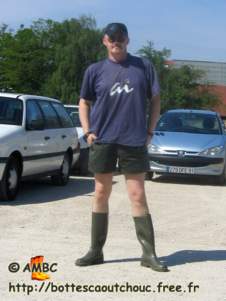 InPascal wearing shorts & Nora boots, in Chailly en Bière, Summer 2005.