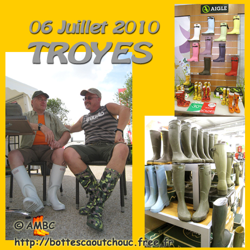 Rubber boots in Troyes, Champagne; Gummistiefel, stivali di gomma, botas de hule, 2010.